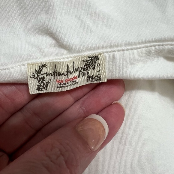 Free People Women's Anywhere Anytime Tank white large built in bra - Picture 8 of 10
